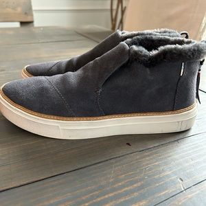 Tom’s Paxton Suede Slip on Fur lined Sneakers